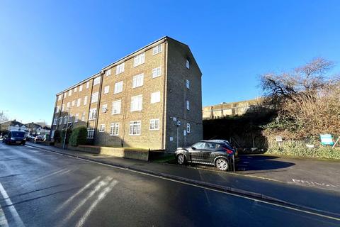 1 bedroom ground floor flat for sale, Sopwith Avenue, Chessington, Surrey. KT9 1QE