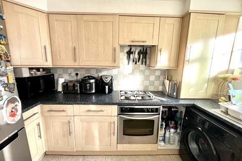 9 Sopwith Avenue, Chessington, KT9 1QE