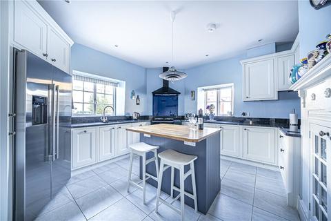 4 bedroom detached house for sale, Bell Street, Whitchurch, Hampshire, RG28