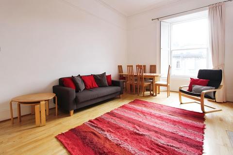 2 bedroom flat to rent, Abercromby Place, Edinburgh EH3