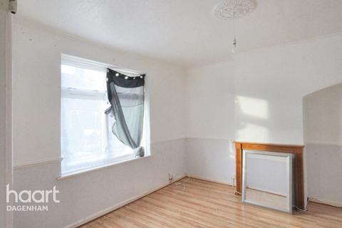 2 bedroom terraced house to rent, Hatfield Road, DAGENHAM