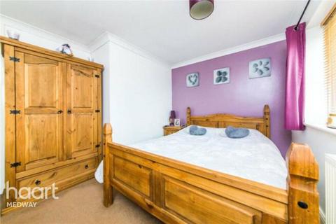 20 Carpenters Close, Rochester, ME1 2QH