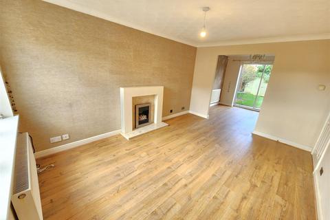 3 bedroom detached house to rent, Farleigh Close, Westhoughton, Bolton