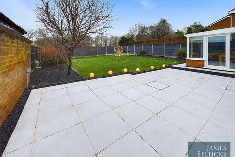 4 bedroom detached house for sale, Holmleigh Gardens, Thurnby, Leicestershire