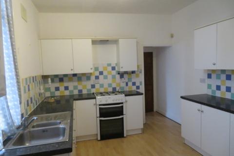 3 bedroom end of terrace house to rent, Alexandra Road, Eccles, M30