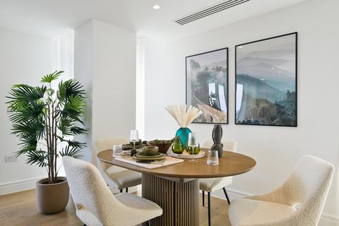 2 bedroom flat for sale, Chiswick Green, London, W4 5LY