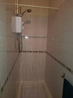 2 bedroom flat to rent, Woodhouse Lane, Wigan, WN6 7LN