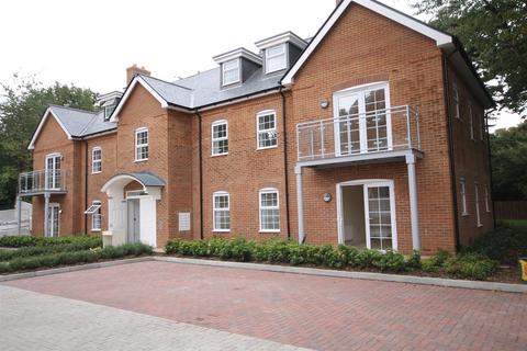 Marigold Court, Fountain Drive