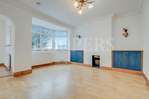 25a Vincent Gardens, London, NW2 7RJ