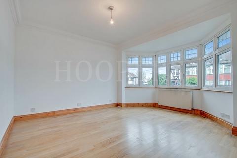 25a Vincent Gardens, London, NW2 7RJ