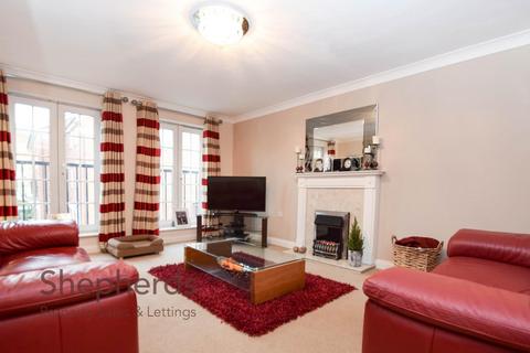 4 bedroom townhouse for sale, Glen Luce, Cheshunt EN8