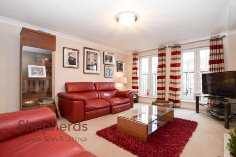 4 bedroom townhouse for sale, Glen Luce, Cheshunt EN8