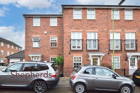 4 bedroom townhouse for sale, Glen Luce, Cheshunt EN8