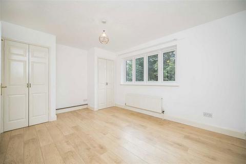 undefined, Hainton Close, London E1