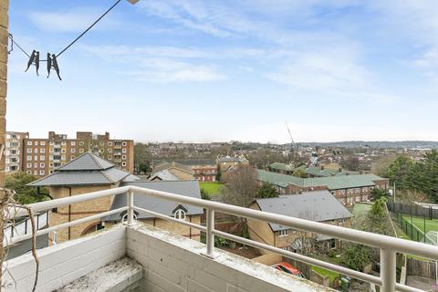 2 bedroom apartment for sale, High Trees, London, SW2