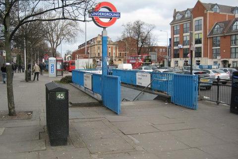 35 Birstall Road, London, N15 5EN