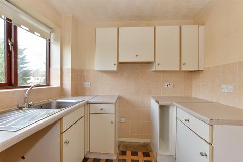 1 bedroom flat for sale, Hutchins Close, Hornchurch, Essex