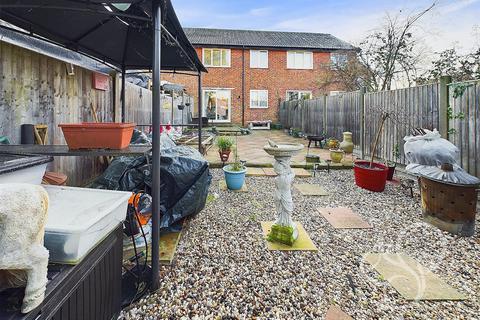 3 bedroom terraced house for sale, Daniels Close, Acton