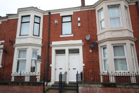 2 bedroom flat to rent, Wingrove Avenue, Newcastle upon Tyne NE4