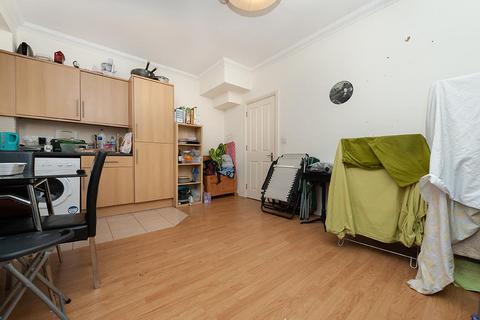 3 bedroom house for sale, Sandford Avenue, Wood Green, London, N22