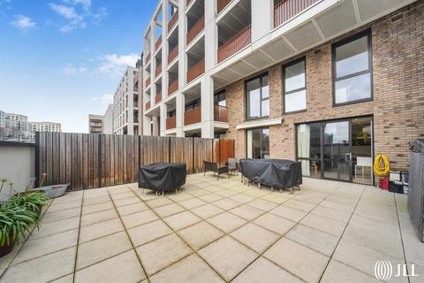 3 bedroom apartment for sale, Hawthorn House, Forrester Way, London, E15