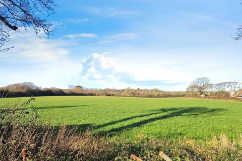 3 bedroom bungalow for sale, Windsor Drive, Freshwater, Isle of Wight