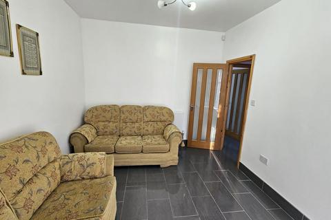 4 bedroom terraced house to rent, Malmesbury Road, Birmingham B10