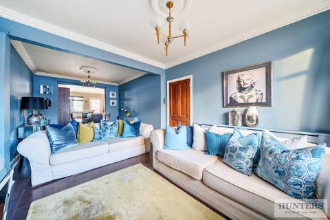 30 Dalmeny Road, Erith, DA8 1JX