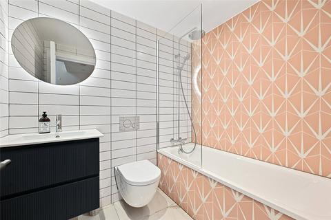 2 bedroom apartment for sale, Shepherds Bush Road, London, W6