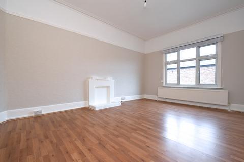 1 bedroom apartment to rent, Thurlow Park Road London SE21