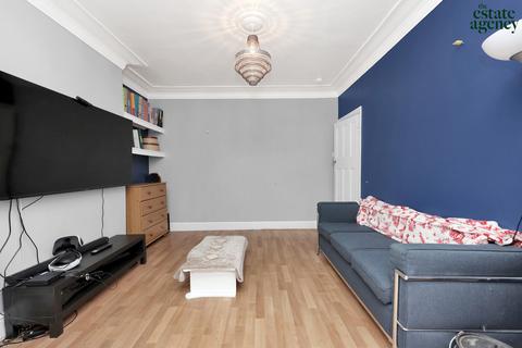29 Larkshall Road, London, E4 7HS