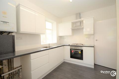 2 bedroom flat to rent, Oakleigh Road North, London, N20