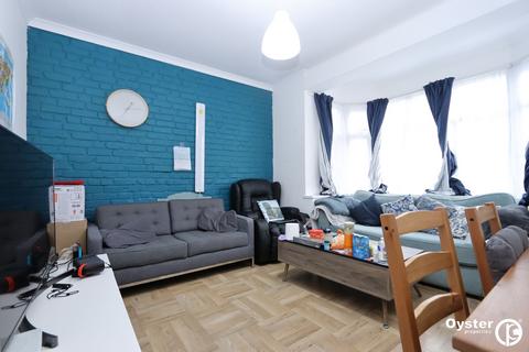 2 bedroom flat to rent, Oakleigh Road North, London, N20