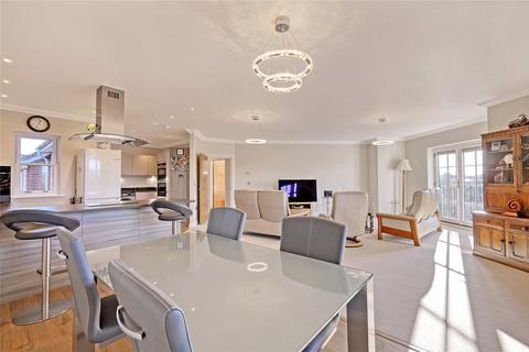 2 bedroom apartment for sale, Acacia Drive, Thorpe Bay, Essex, SS1