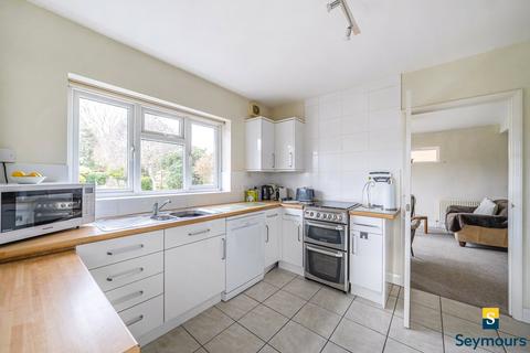 2 bedroom bungalow for sale, Merrow Lane, Surrey GU4