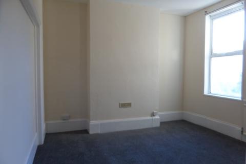 2 bedroom flat to rent, Wandle Road, Croydon CR0