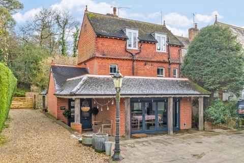 4 bedroom cottage for sale, Hollowdene Cottage, Frensham, Farnham, Surrey