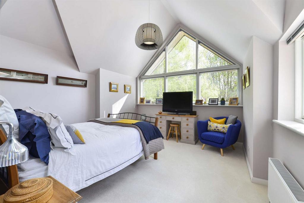 Ph10 5061245-1920.jpg