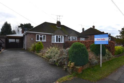 2 bedroom semi-detached bungalow for sale, Spring Woods, Fleet GU52