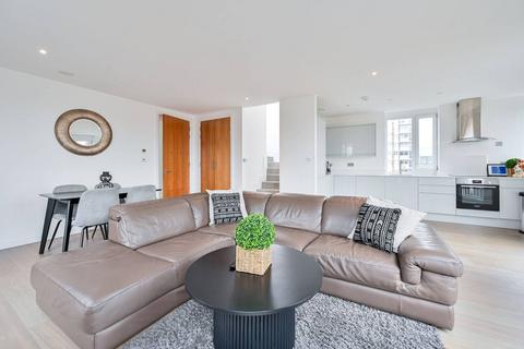 3 bedroom penthouse for sale, Borough High Street, Borough, London, SE1