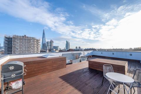 3 bedroom penthouse for sale, Borough High Street, Borough, London, SE1