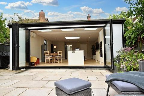 54 Chalfont Road, Seer Green, Beaconsfield, HP9 2QP