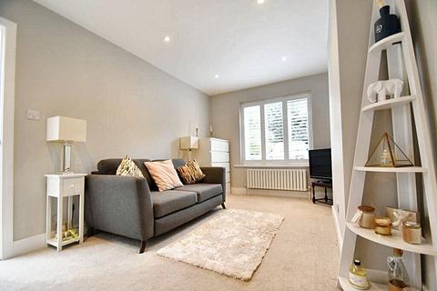 54 Chalfont Road, Seer Green, Beaconsfield, HP9 2QP