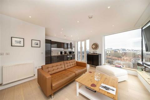 2 bedroom flat to rent, Blackfriars Road, London SE1