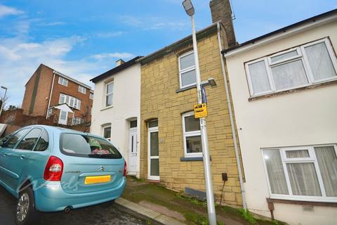 3 bedroom terraced house to rent, Whitehorse Hill Chatham ME5