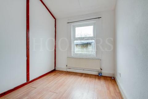 27 Verney Street, London, NW10 0AY