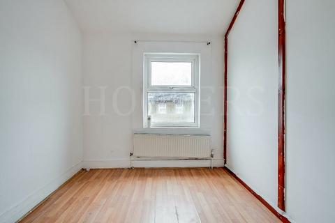 27 Verney Street, London, NW10 0AY
