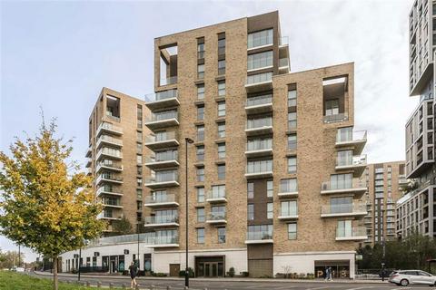 2 bedroom flat for sale, Kidbrooke Park Road, London SE3
