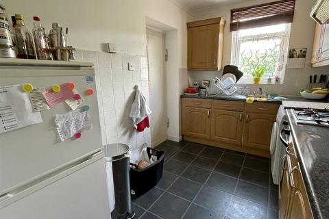 2 bedroom flat to rent, High Street, Gateshead