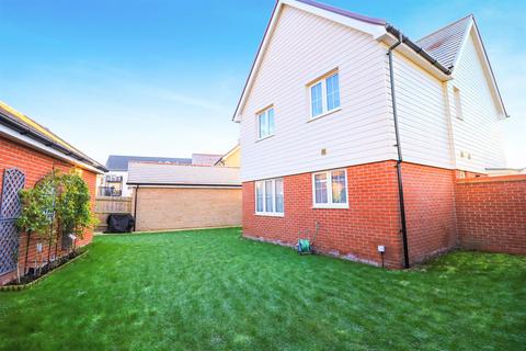 4 bedroom detached house for sale, Weale Close, Hatfield Peverel